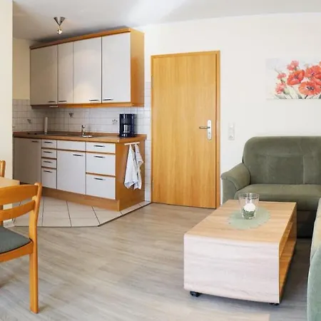 מלון דירות Appartementhaus Wuerding 3*