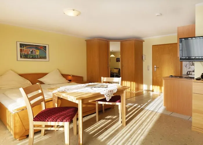 Ξενοδοχείο με διαμερίσματα Appartementhaus Wuerding 3*